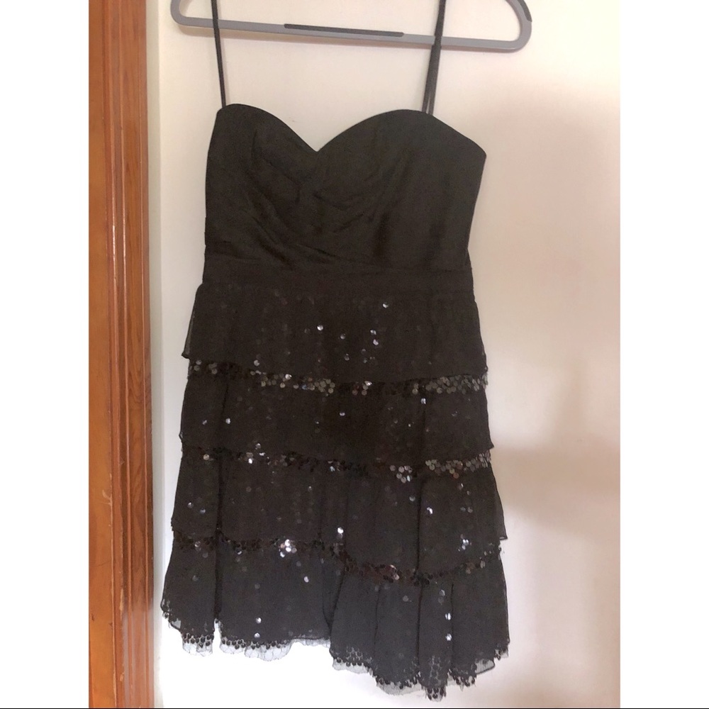 BCBG Size 8 fun cocktail dress!